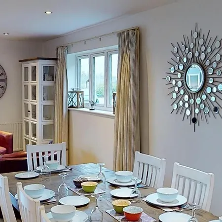 Bayside At The Bay Filey, Sleeps 10 In 4 Bedrooms, Pet-free 別荘 ファイリー