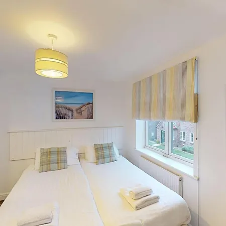 別荘 Bayside At The Bay Filey, Sleeps 10 In 4 Bedrooms, Pet-free *