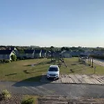 Bayside At The Bay Filey, Sleeps 10 In 4 Bedrooms, Pet-free