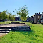 Bayside At The Bay Filey, Sleeps 10 In 4 Bedrooms, Pet-free
