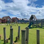 Holiday home Bayside At The Bay Filey, Sleeps 10 In 4 Bedrooms, Pet-free *