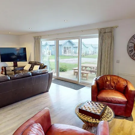 펜션 Bayside At The Bay Filey, Sleeps 10 In 4 Bedrooms, Pet-free
