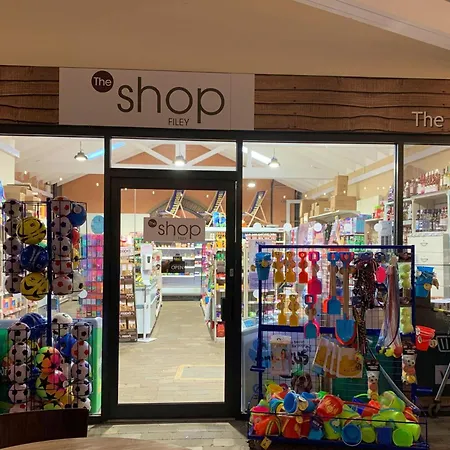 Bayside At The Bay Filey, Sleeps 10 In 4 Bedrooms, Pet-free *