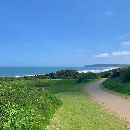 Bayside At The Bay Filey, Sleeps 10 In 4 Bedrooms, Pet-free