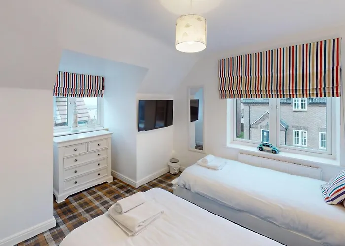 Hébergement de vacances Bayside At The Bay Filey, Sleeps 10 In 4 Bedrooms, Pet-free