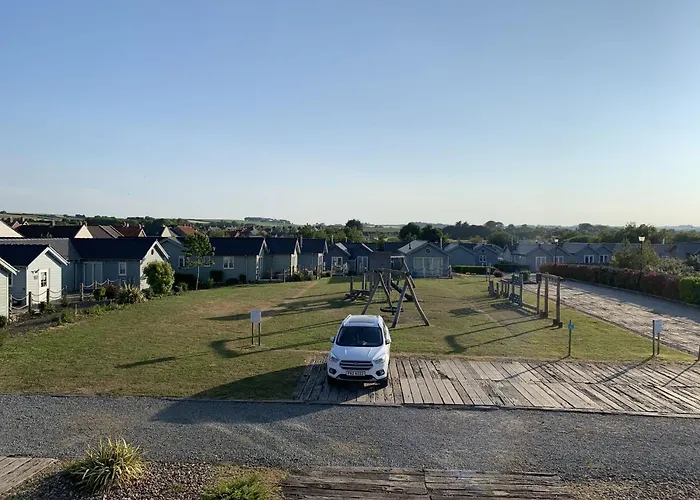 Bayside At The Bay Filey, Sleeps 10 In 4 Bedrooms, Pet-free